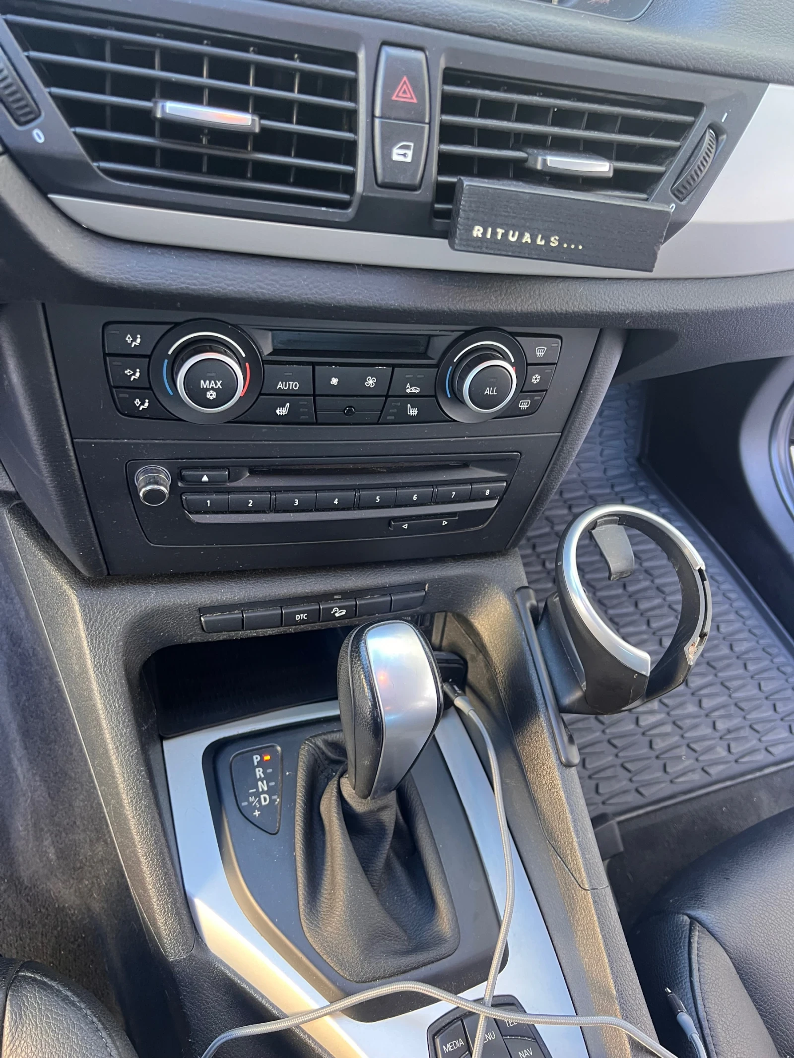 BMW X1, снимка 8 - Автомобили и джипове - 55925321
