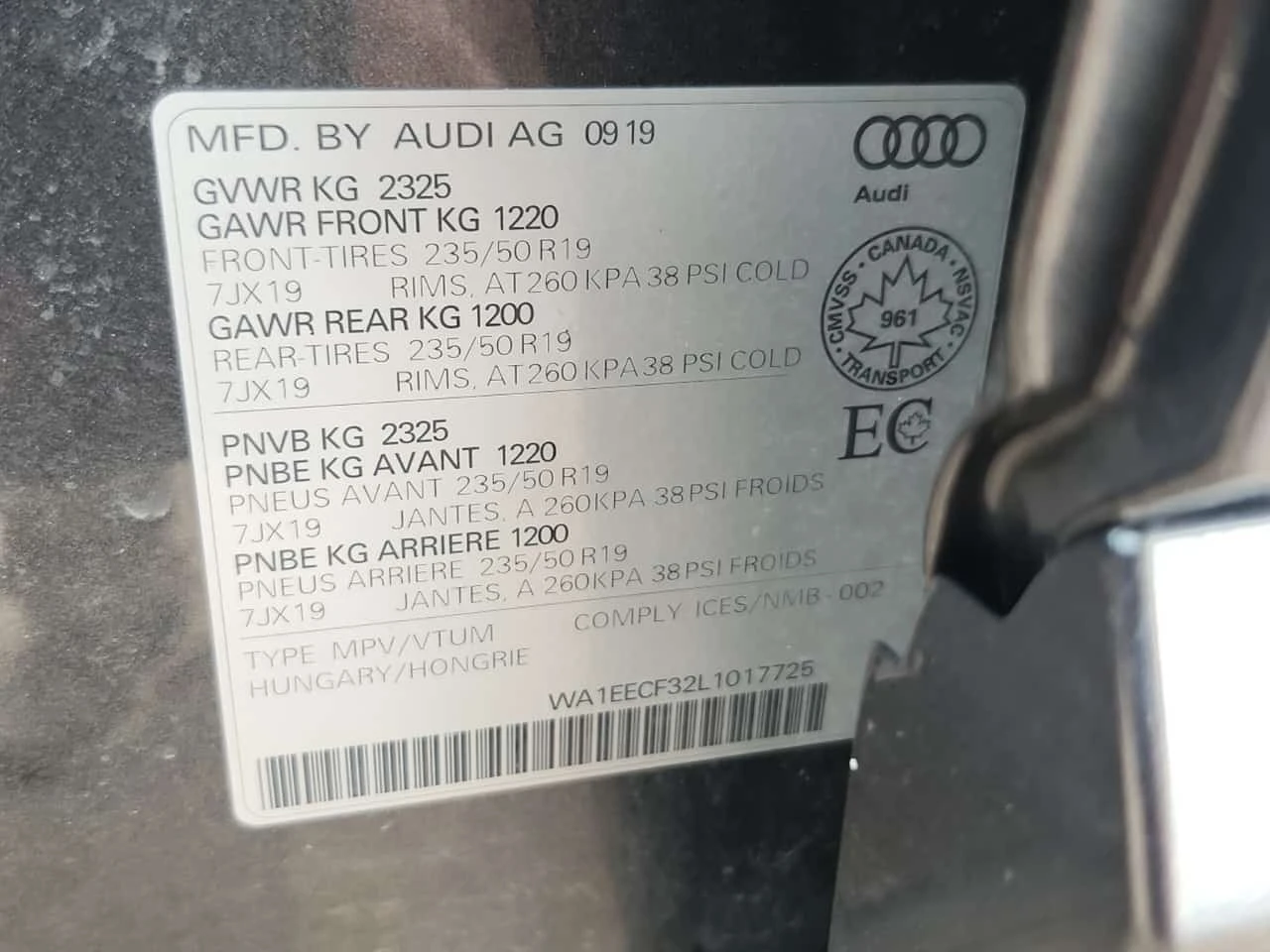 Audi Q3 * PROGRESSIV * CARFAX * БЕЗ ПЪРВОНАЧАЛНА ВНОСКА, снимка 15 - Автомобили и джипове - 56277523