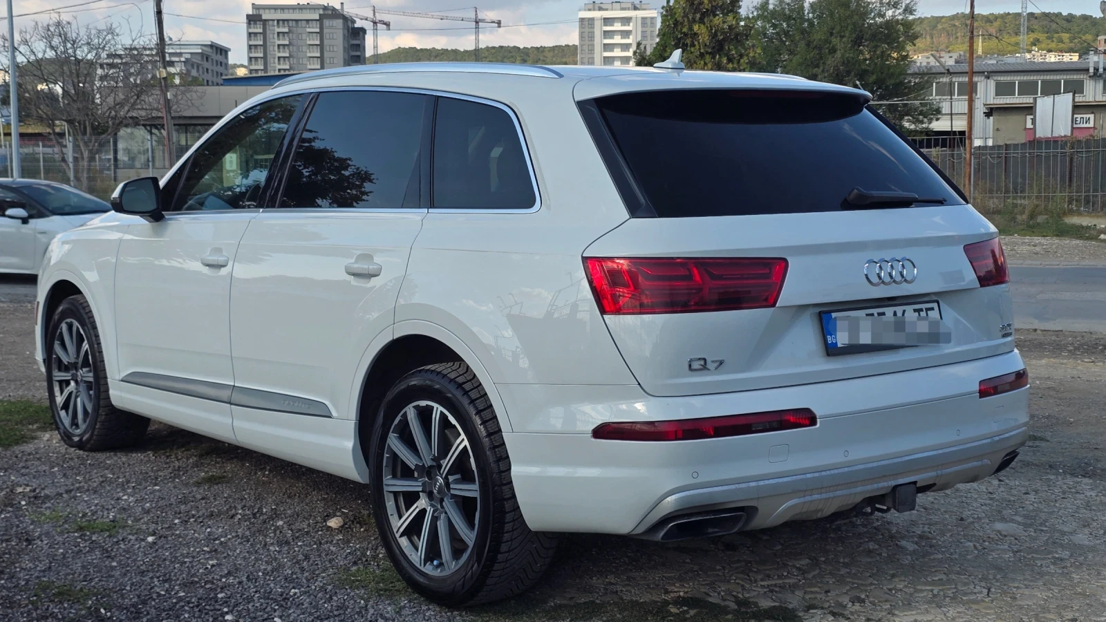Audi Q7 S line* FULL* 7 места* , снимка 5 - Автомобили и джипове - 56321617