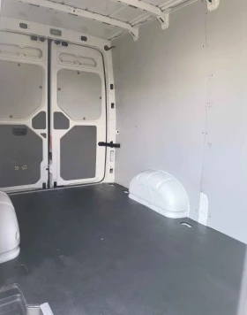 VW Crafter 2.0TDI Автоматик, снимка 8
