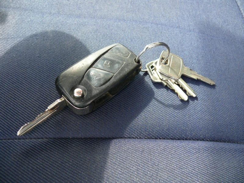 Iveco 35S18 180кс. + КЛИМАТИК, снимка 15 - Бусове и автобуси - 52820077