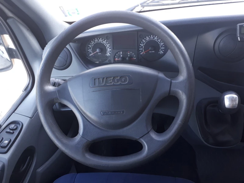 Iveco 35S18 180кс. + КЛИМАТИК, снимка 8 - Бусове и автобуси - 52820077