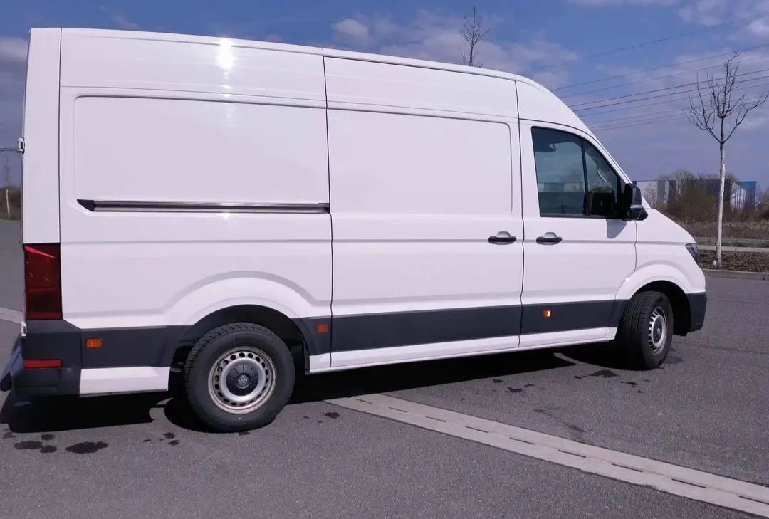 VW Crafter 2.0TDI Автоматик, снимка 2 - Бусове и автобуси - 54416870