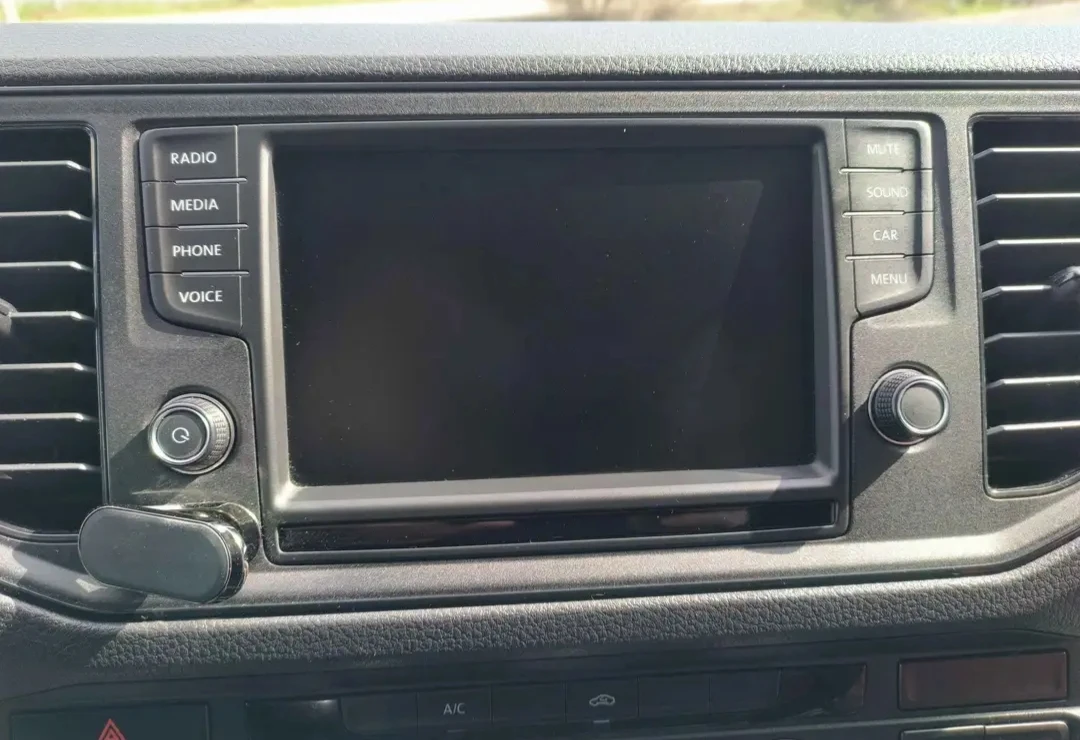 VW Crafter 2.0TDI Автоматик, снимка 12 - Бусове и автобуси - 54416870