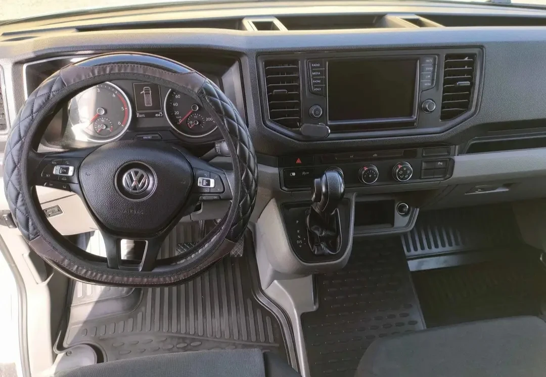 VW Crafter 2.0TDI Автоматик, снимка 10 - Бусове и автобуси - 54416870