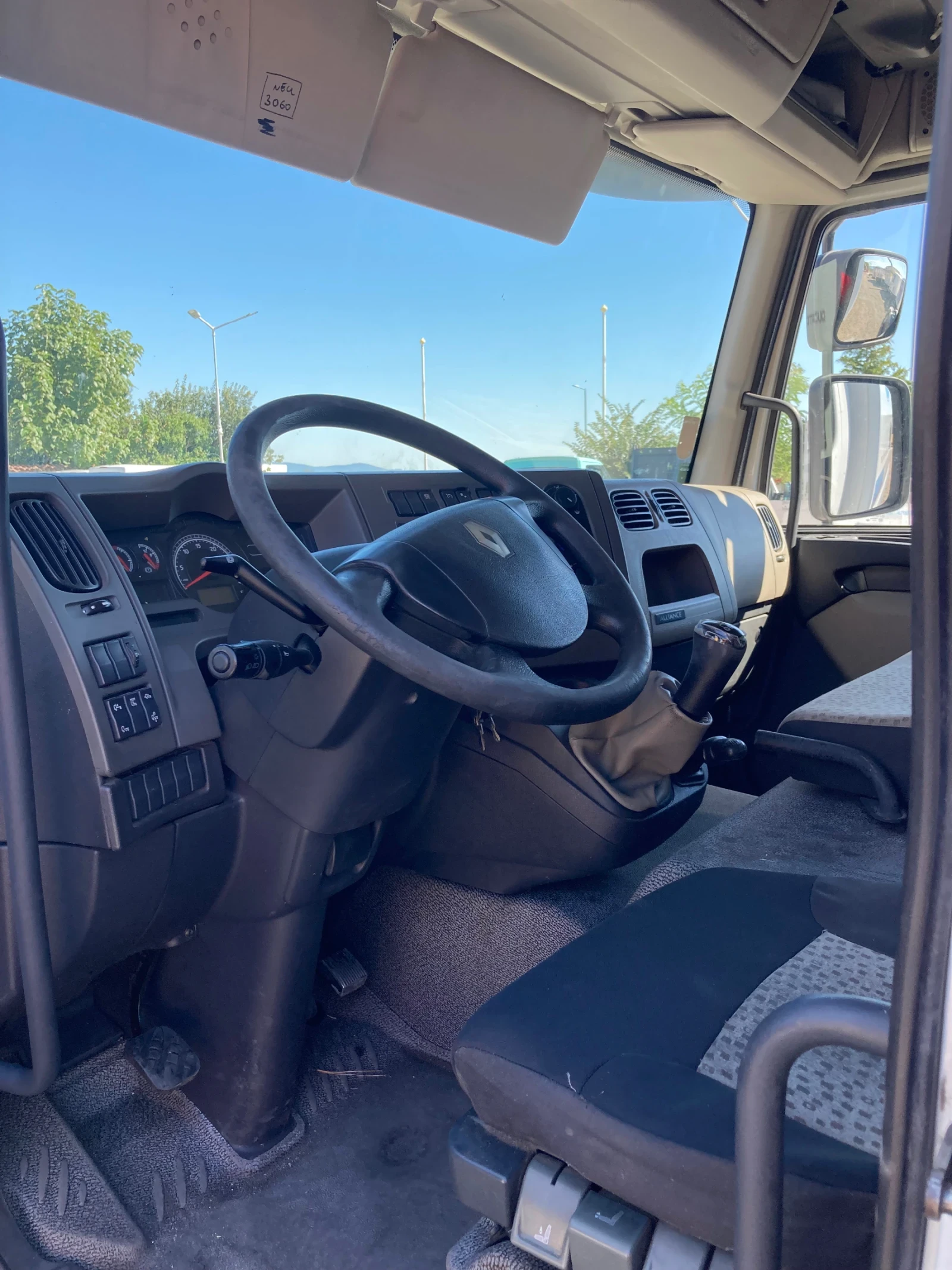 Renault Midlum 220dxi - изображение 8