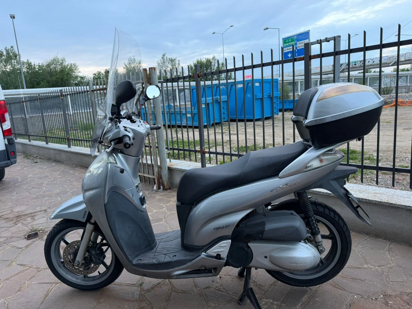 Honda Sh 300i ABS , снимка 10 - Мотоциклети и мототехника - 54568426