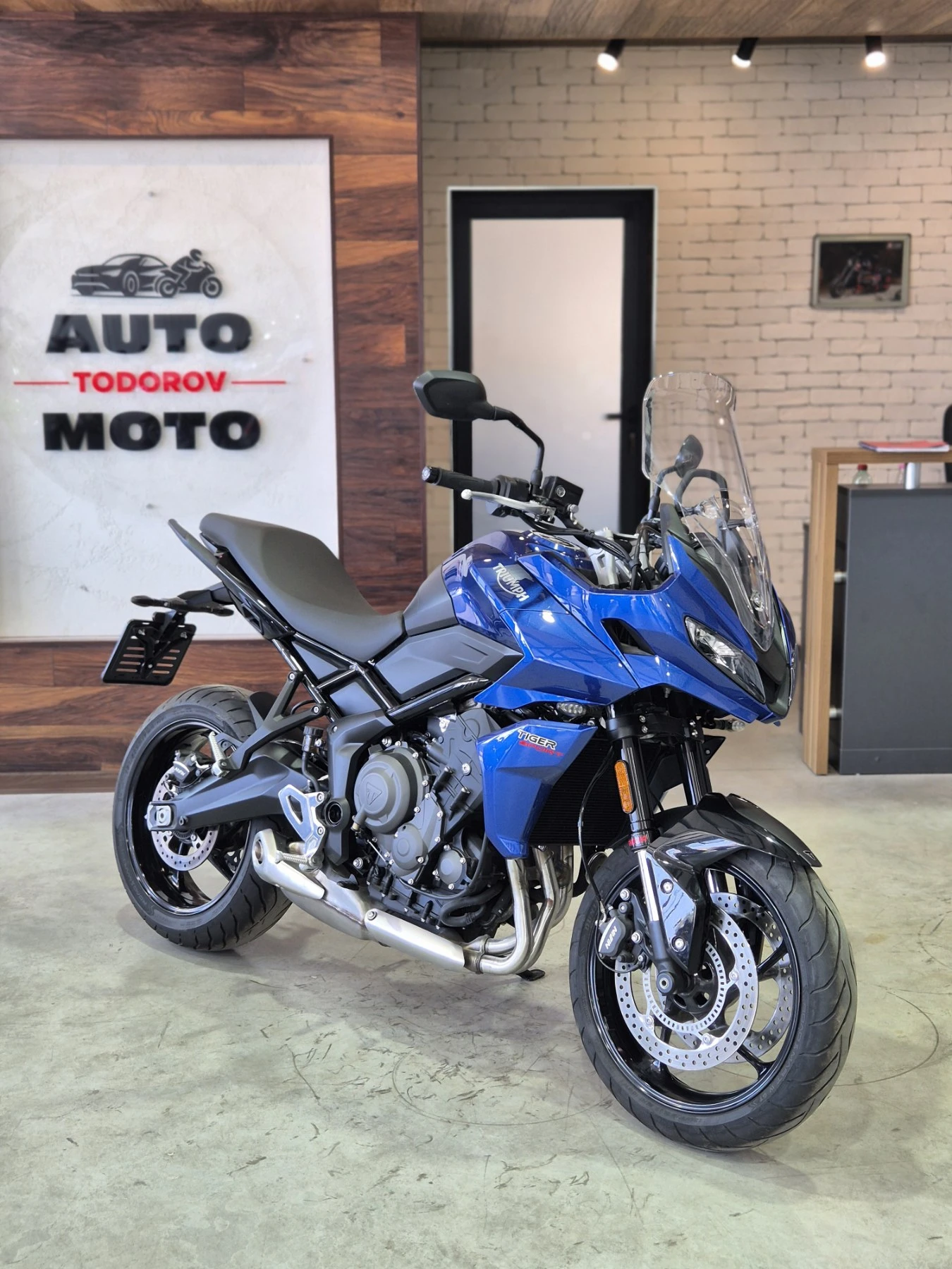 Triumph Tiger Sport 660 4660км!!!Нов внос от ШВЕЙЦАРИЯ, КАТО НОВ