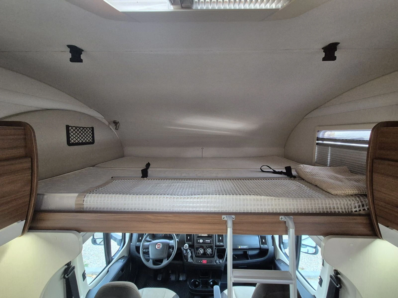  Pilote C700 Essentiel 6 ! | Mobile.bg   6