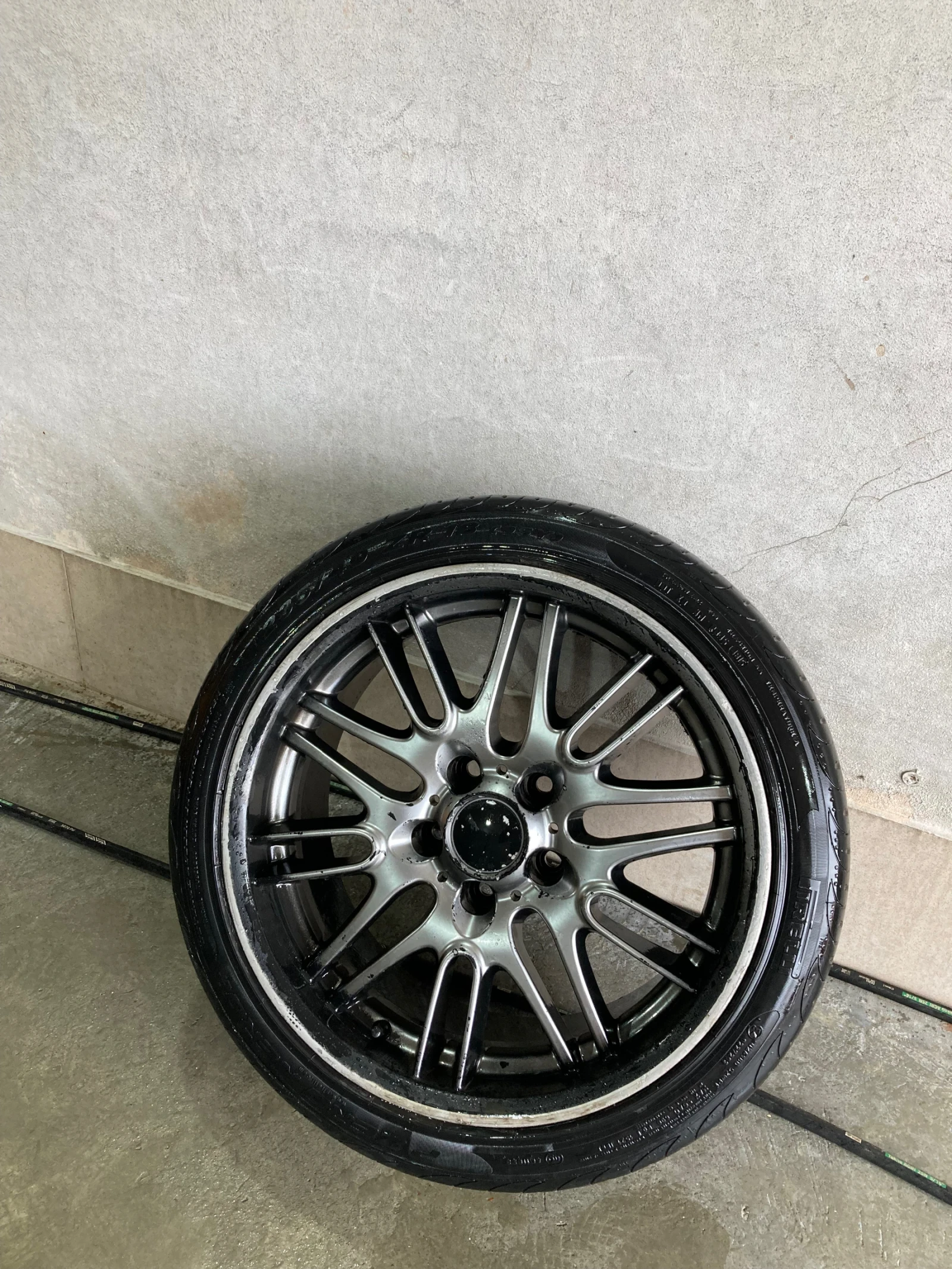    235/40R18 | Mobile.bg   1