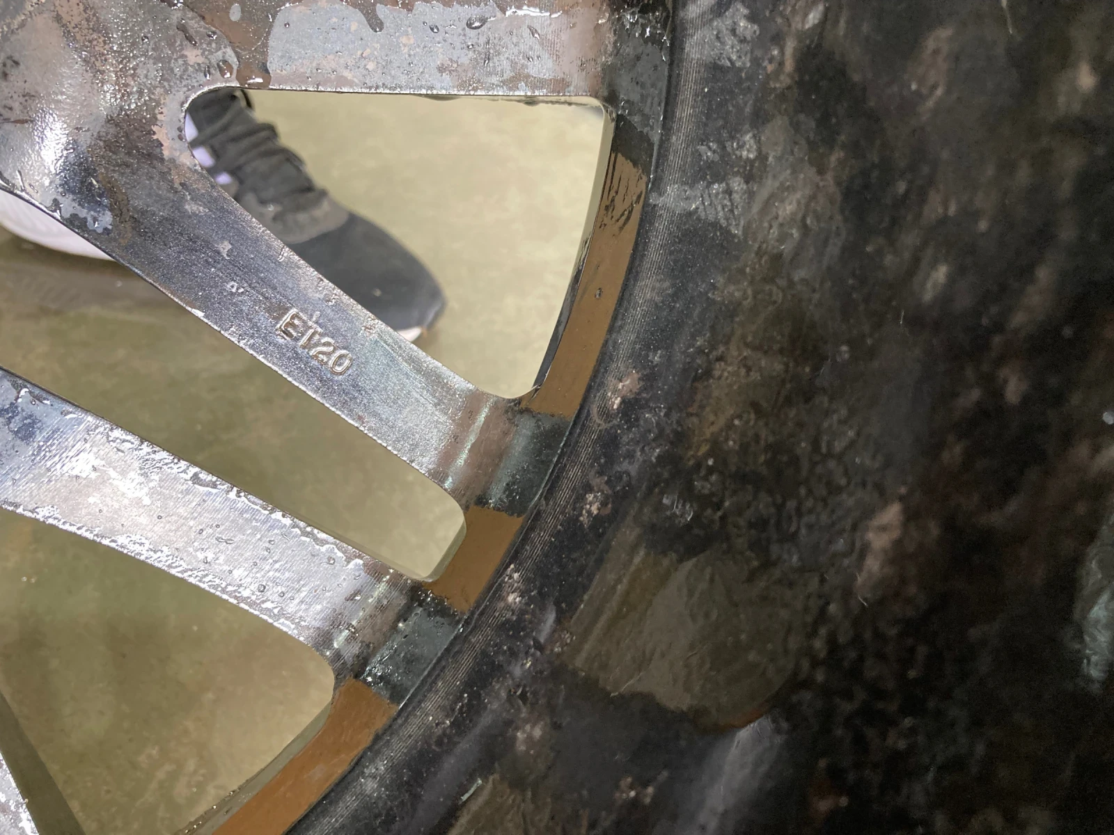    235/40R18 | Mobile.bg   4