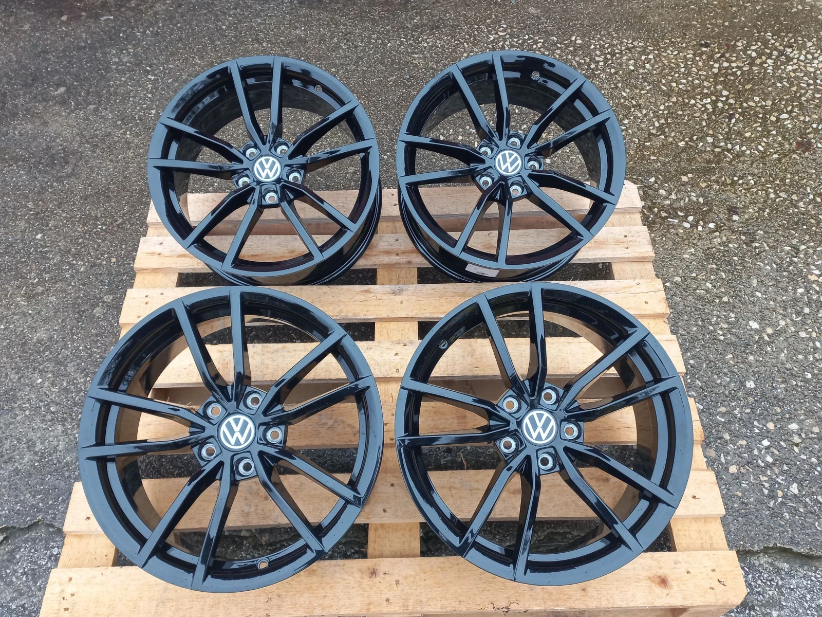   VW Golf | Mobile.bg   2