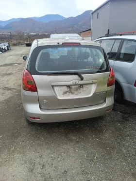 Toyota Corolla verso, снимка 3