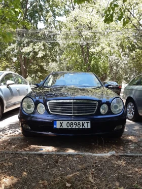 Mercedes-Benz E 220, снимка 10