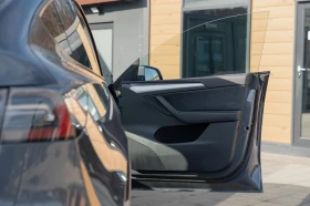 Tesla Model Y Dual motor Long range , снимка 10
