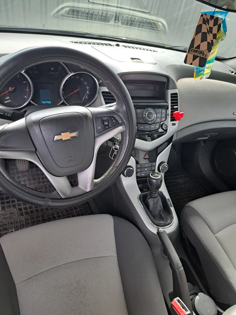 Chevrolet Cruze, снимка 12 - Автомобили и джипове - 46057770