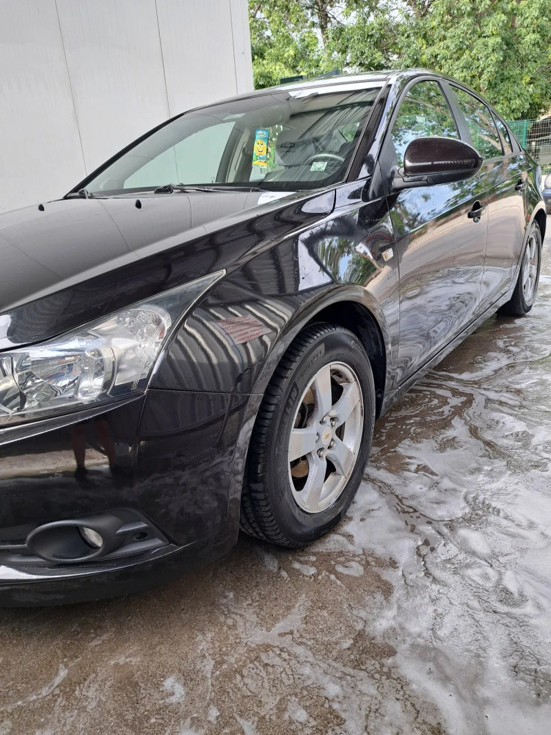 Chevrolet Cruze, снимка 2 - Автомобили и джипове - 46057770