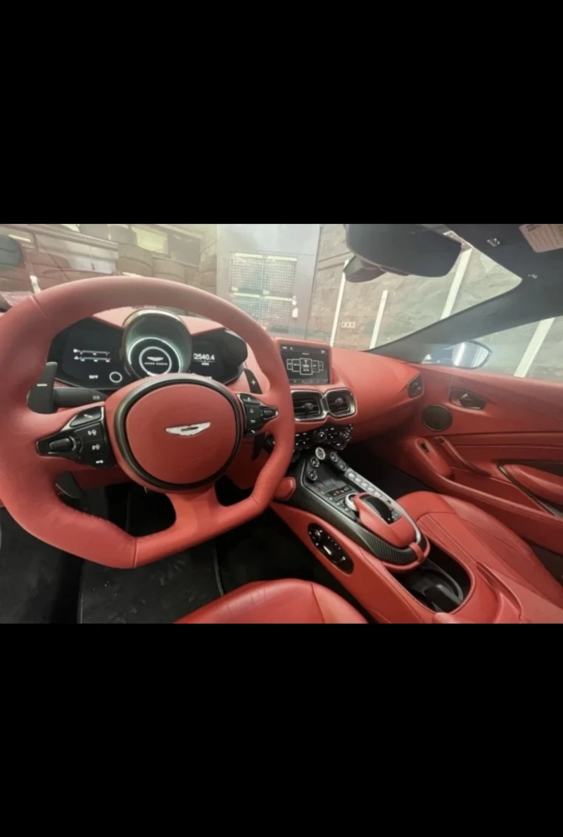 Aston martin V8 Vantage, снимка 9 - Автомобили и джипове - 48592255