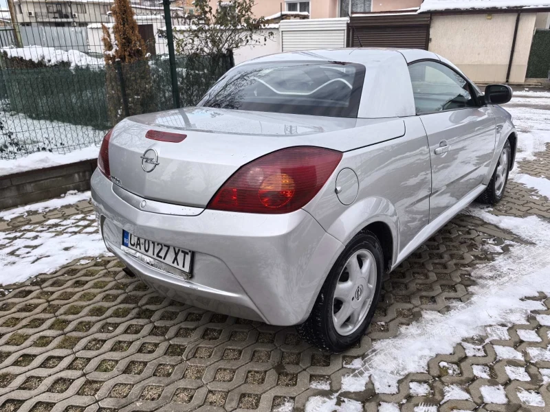 Opel Tigra  Климатроник , снимка 5 - Автомобили и джипове - 48678216