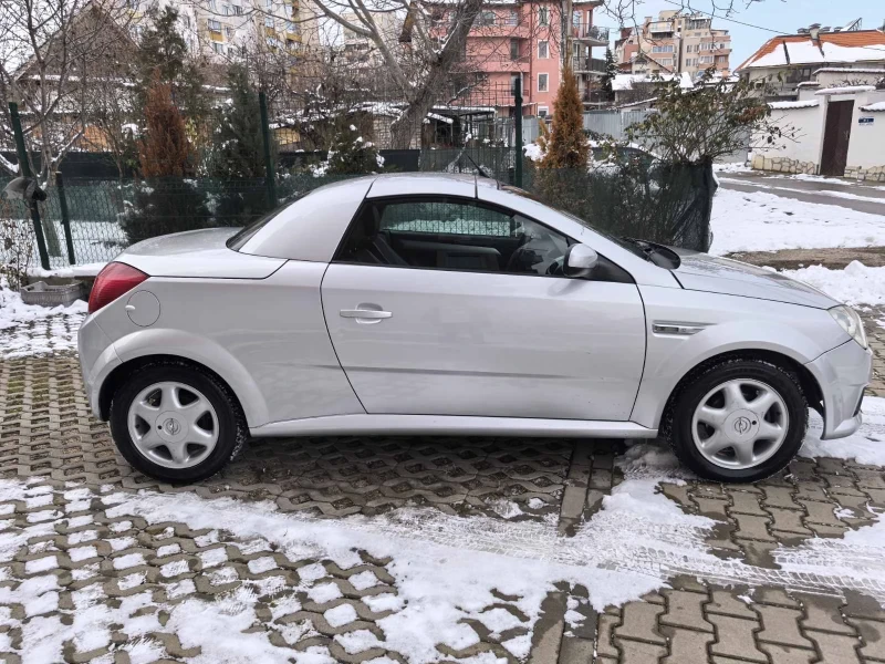 Opel Tigra  Климатроник , снимка 4 - Автомобили и джипове - 48678216