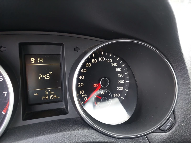 VW Golf 1, 4i 80ps СТАРИЯ МОТОР!!!, снимка 9 - Автомобили и джипове - 50746158