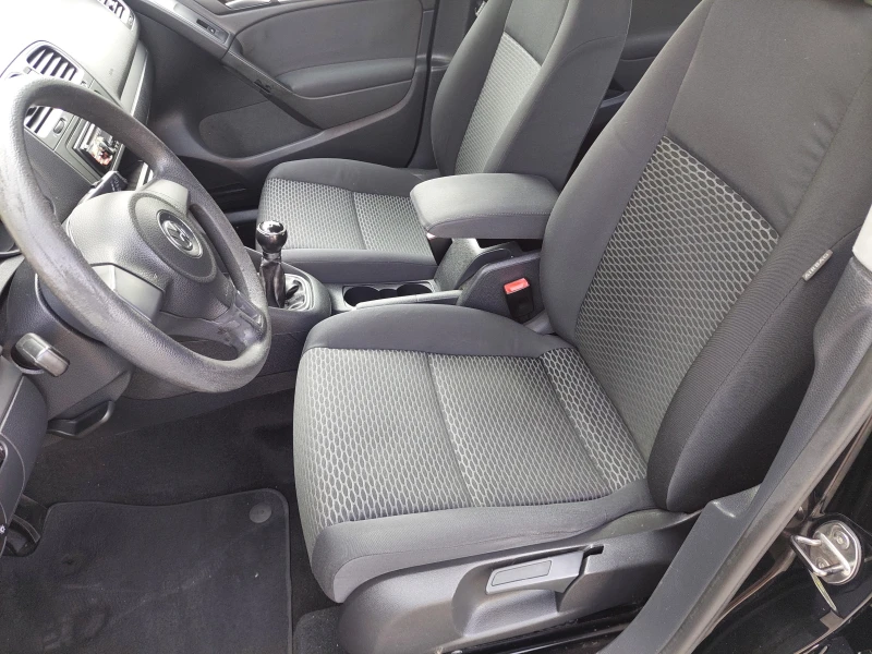 VW Golf 1, 4i 80ps СТАРИЯ МОТОР!!!, снимка 7 - Автомобили и джипове - 50746158