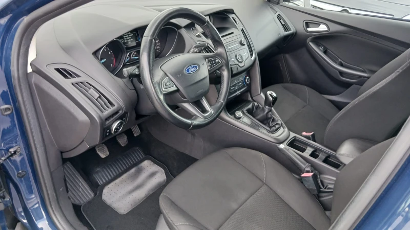 Ford Focus 1.0 TURBO, снимка 7 - Автомобили и джипове - 51555136