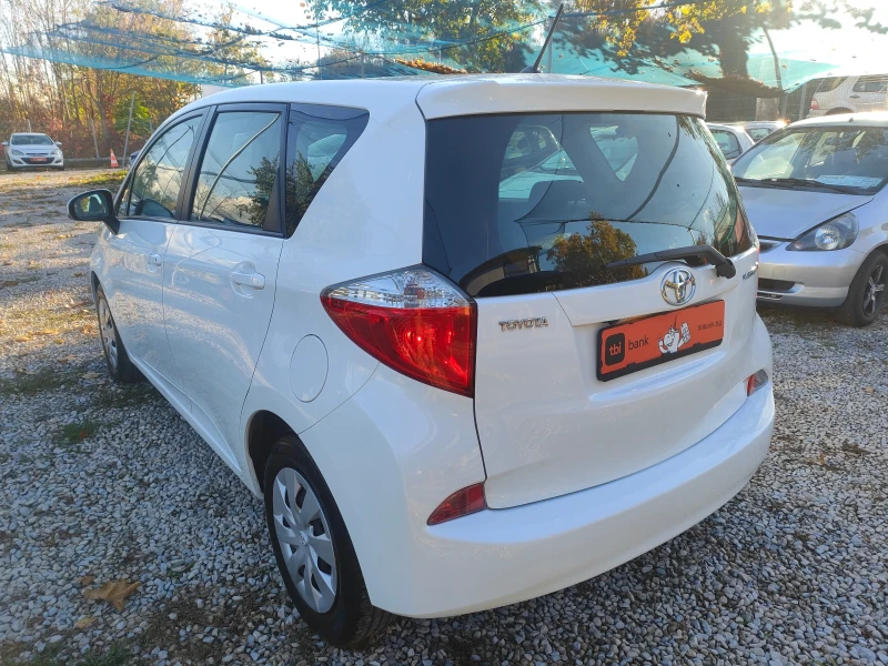 Toyota Verso S 1.3i, снимка 5 - Автомобили и джипове - 52168542