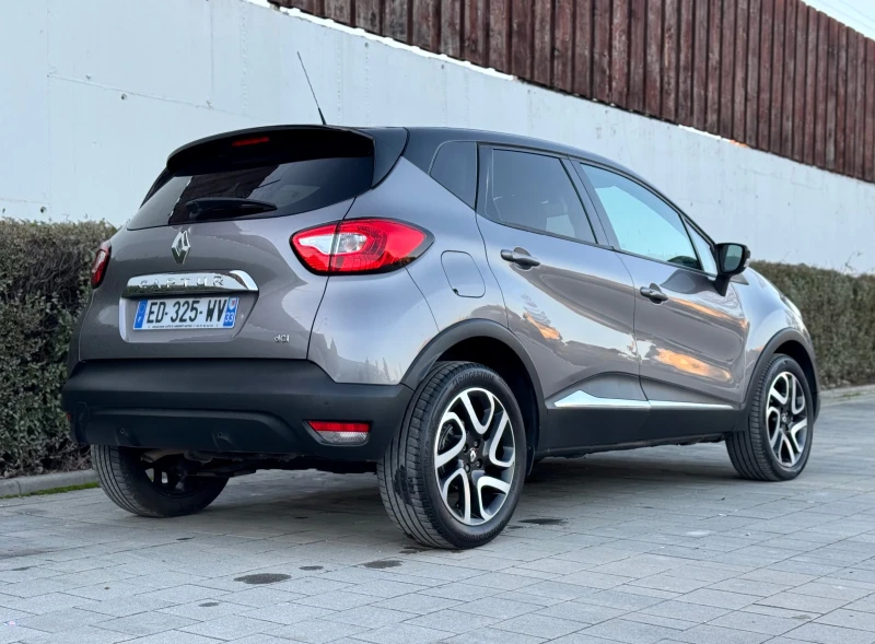 Renault Captur 1.5DCI Automatic FULL, снимка 6 - Автомобили и джипове - 52581685
