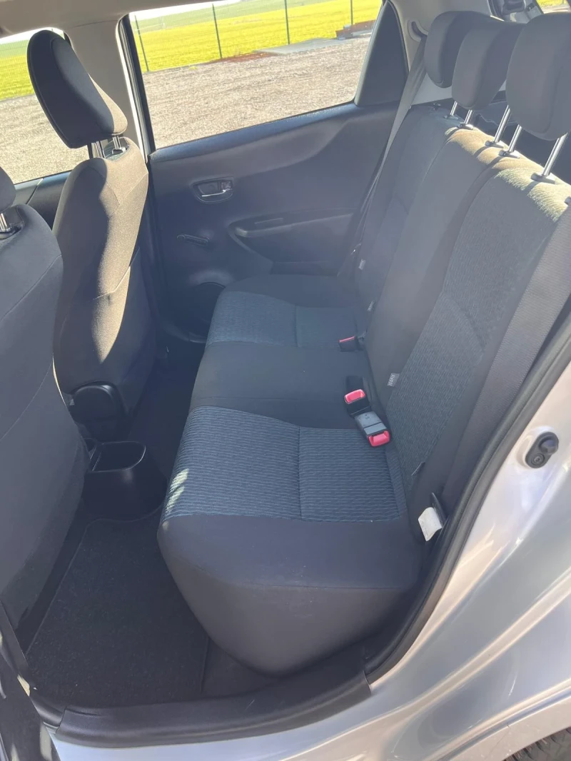 Toyota Yaris 1.3 vvt-i 99 кс. , снимка 12 - Автомобили и джипове - 53111464