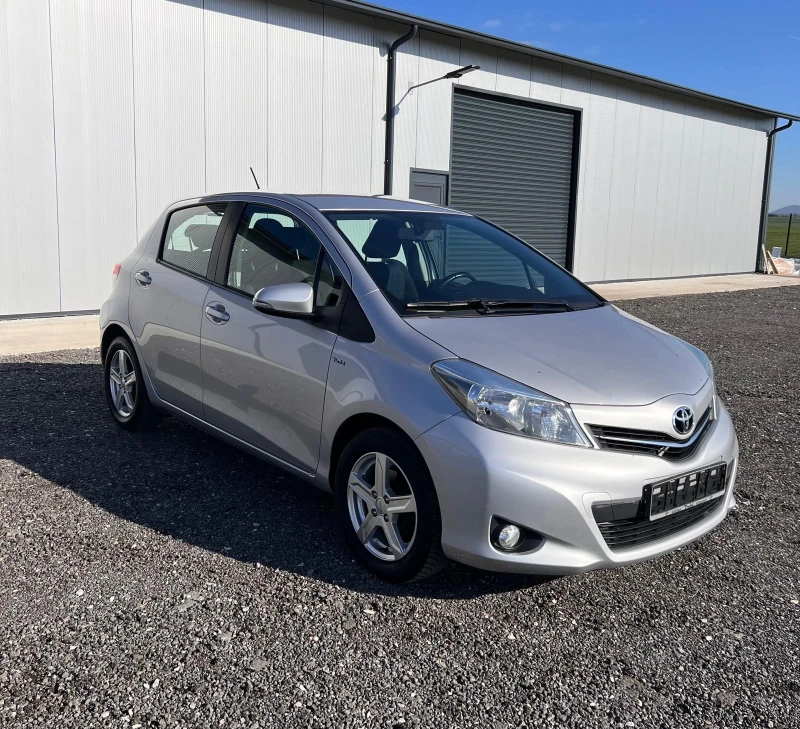 Toyota Yaris 1.3 vvt-i 99 кс. 