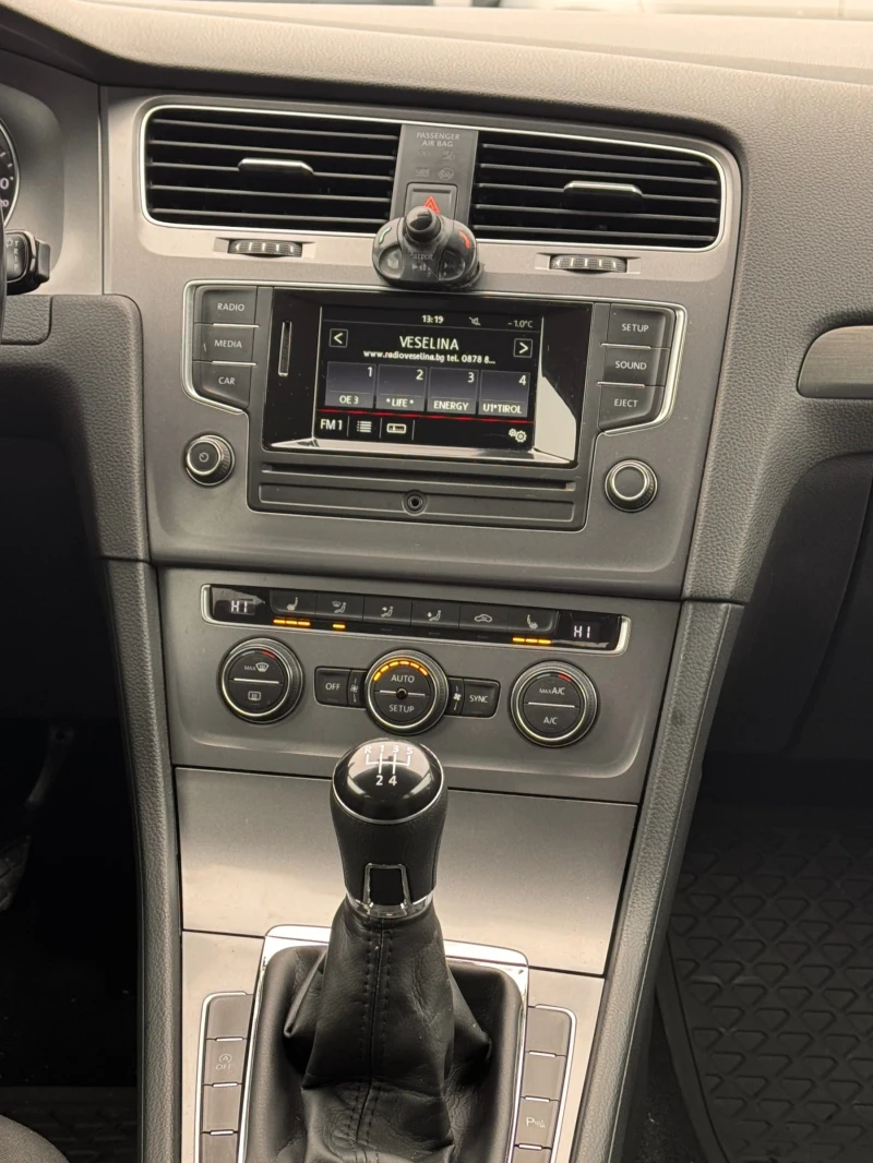 VW Golf 1.6TDI, снимка 13 - Автомобили и джипове - 53264392