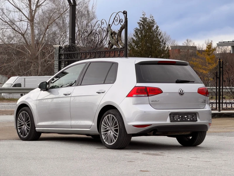 VW Golf 1.6TDI, снимка 3 - Автомобили и джипове - 53264392