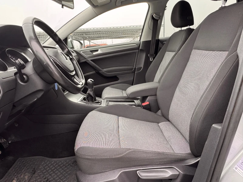 VW Golf 1.6TDI, снимка 8 - Автомобили и джипове - 53264392