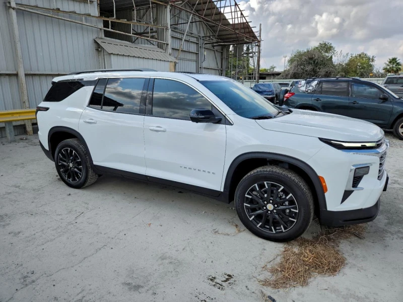 Chevrolet Traverse LT, снимка 3 - Автомобили и джипове - 53452695