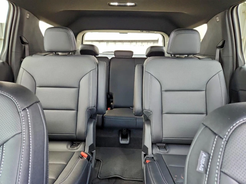 Chevrolet Traverse LT, снимка 12 - Автомобили и джипове - 53452695