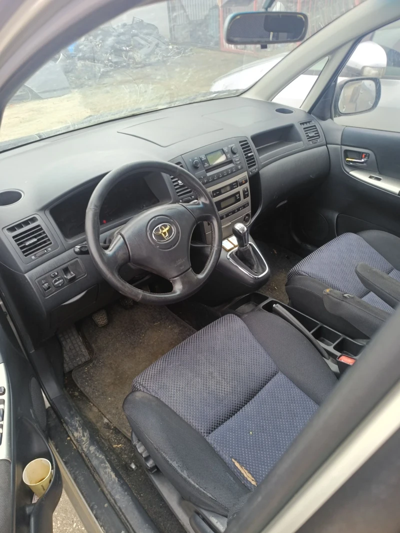 Toyota Corolla verso, снимка 4 - Автомобили и джипове - 53480389