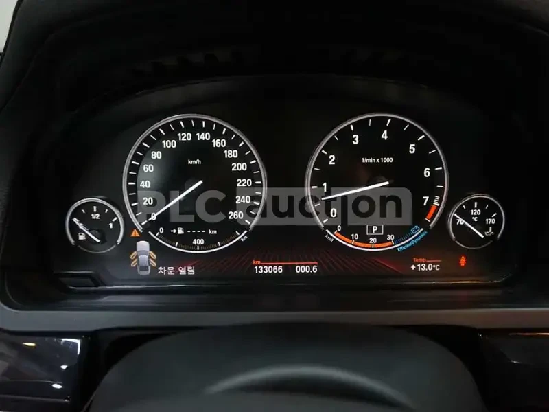 BMW 740 HEAD-UP / ПОДГРЕВ / ПАМЕТ/КАМЕРА/ВКЛЮЧЕН ТЕХНОТЕСТ, снимка 9 - Автомобили и джипове - 54218826