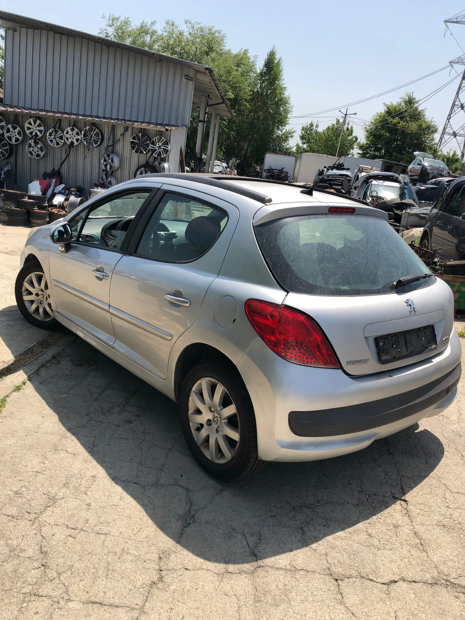 Peugeot 207 1.4 tdi, 1.6 i - изображение 10