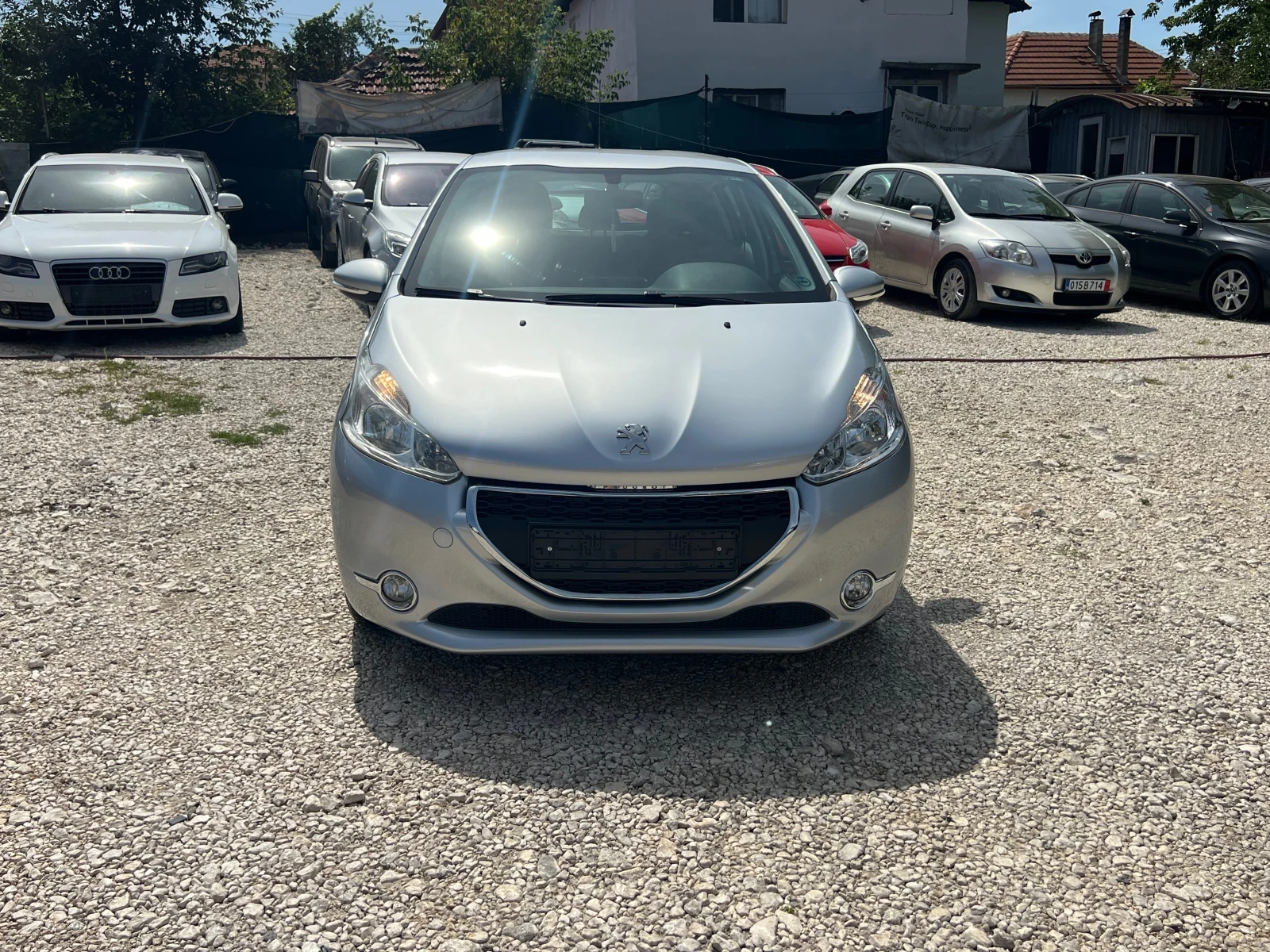 Peugeot 208 1.4 HDI - изображение 8