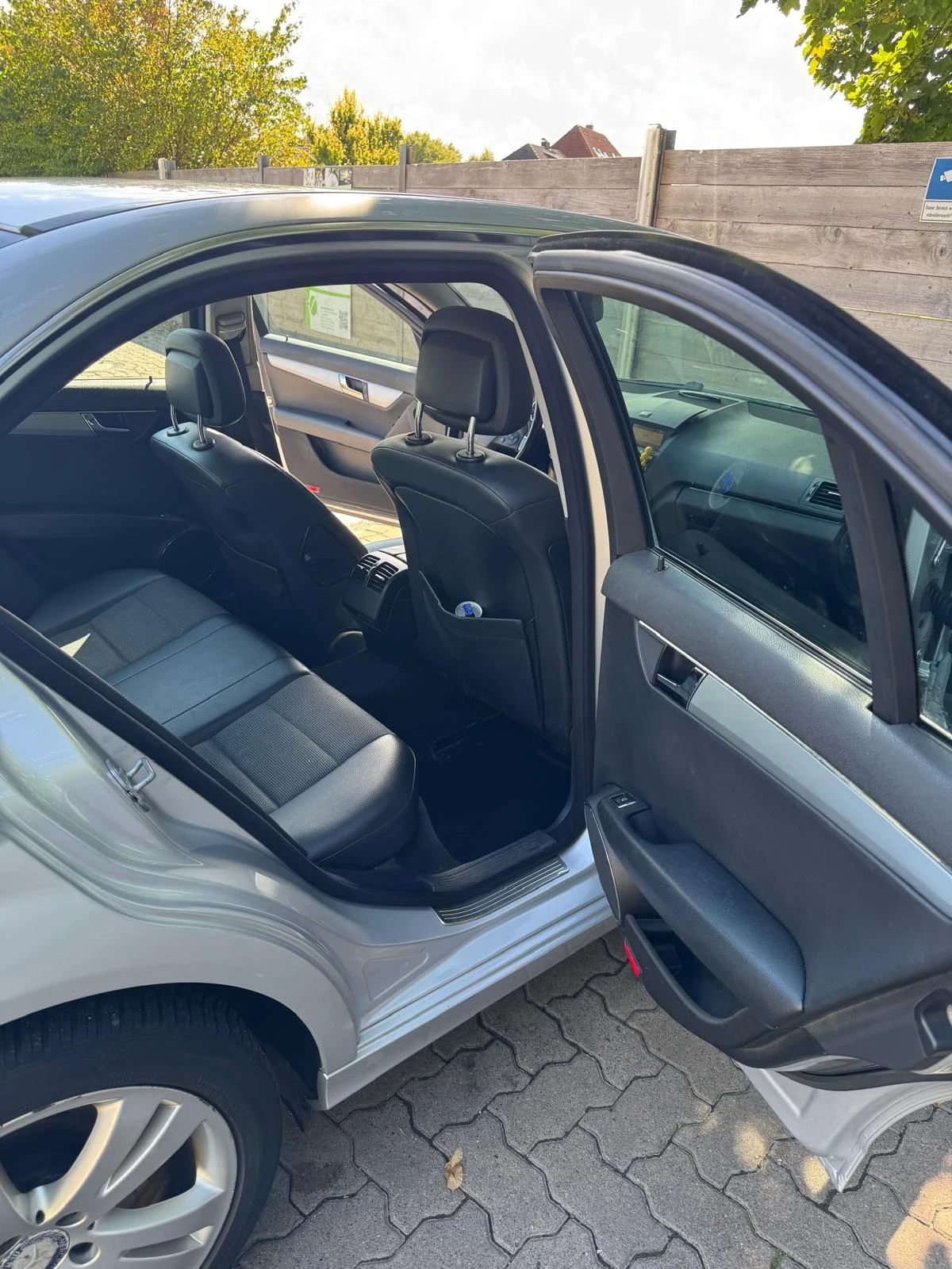 Mercedes-Benz C 220 CDI* 170* AC* NAVI* PDC* XENON* КОЖА* TUV * AUT - изображение 8