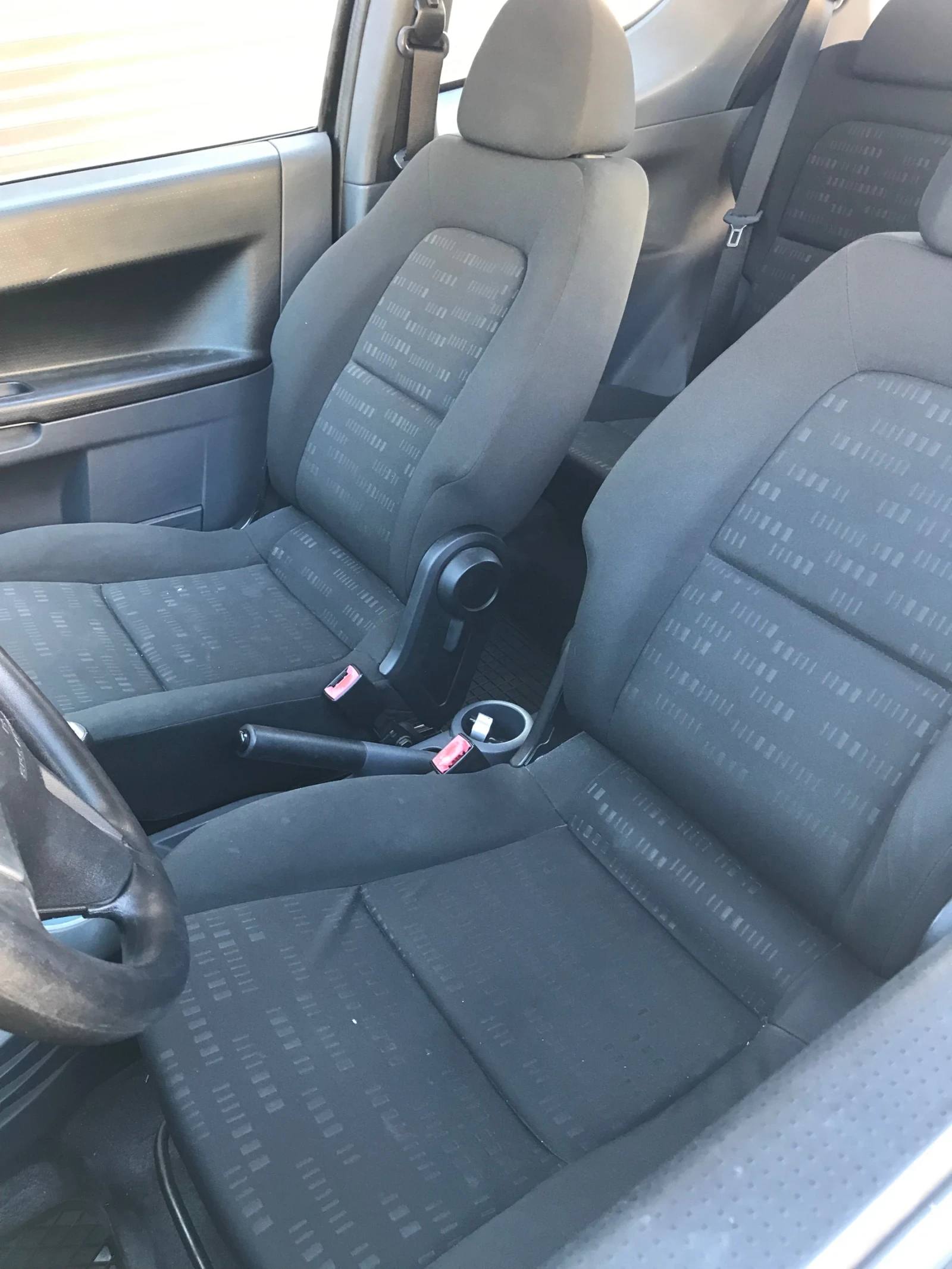 Mitsubishi Colt  - изображение 9