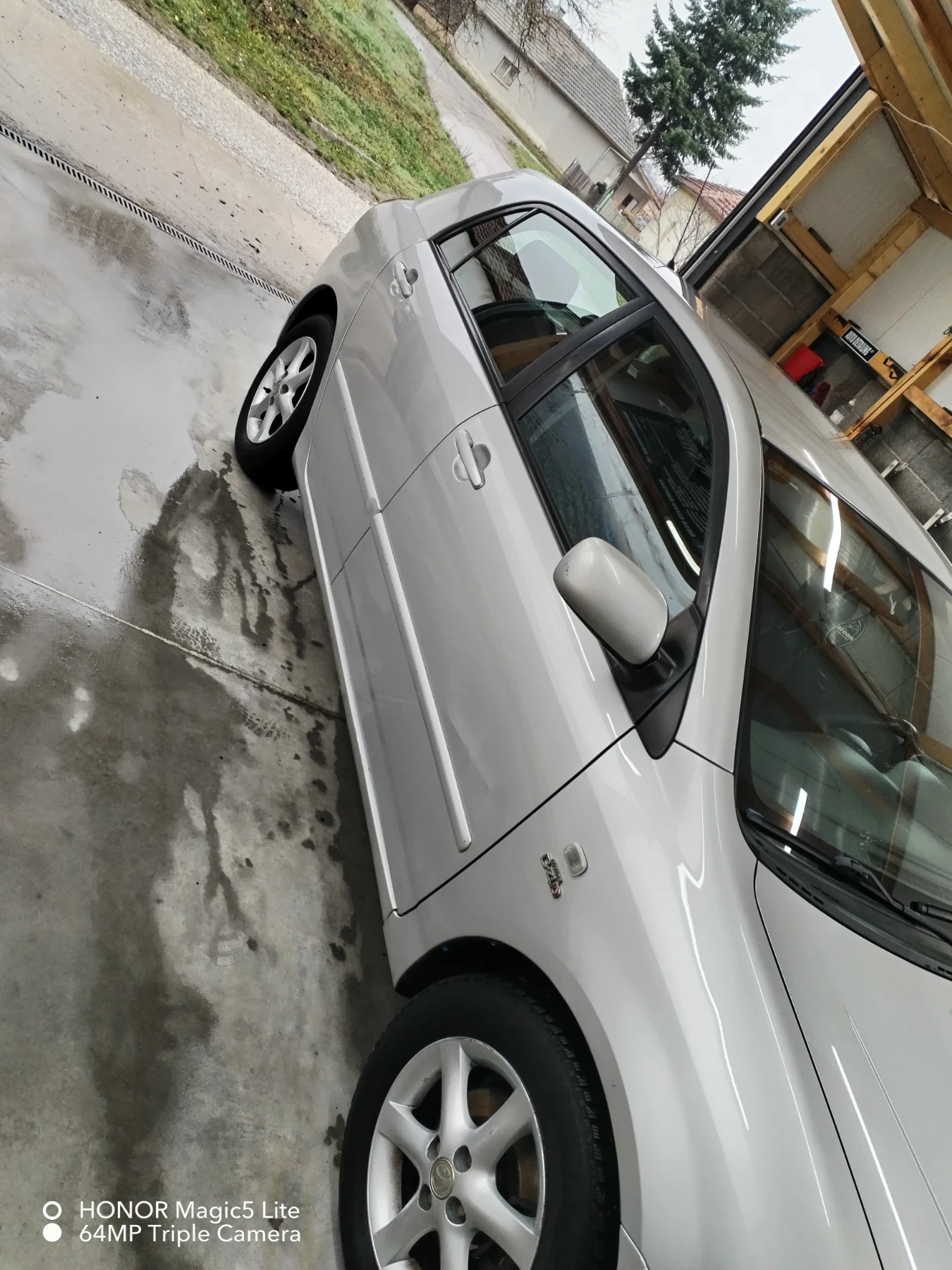 Toyota Corolla | Mobile.bg � ����������� 9