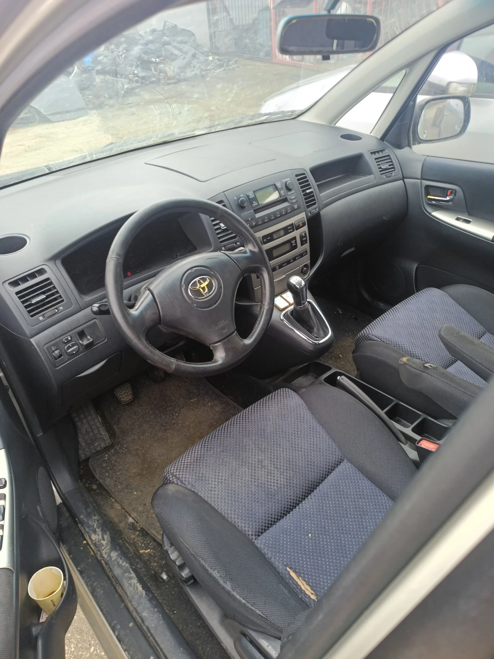 Toyota Corolla verso  - изображение 4