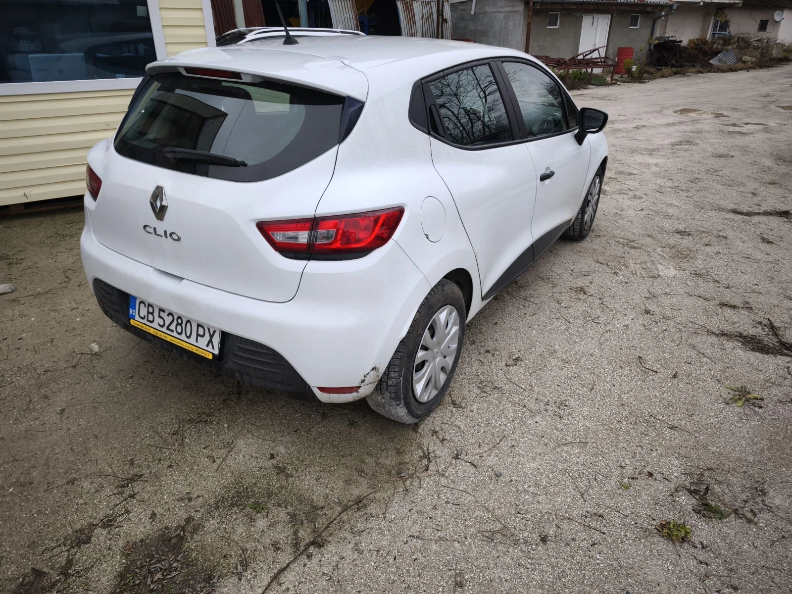 Renault Clio 0.9 Tce, снимка 4 - Автомобили и джипове - 53868559