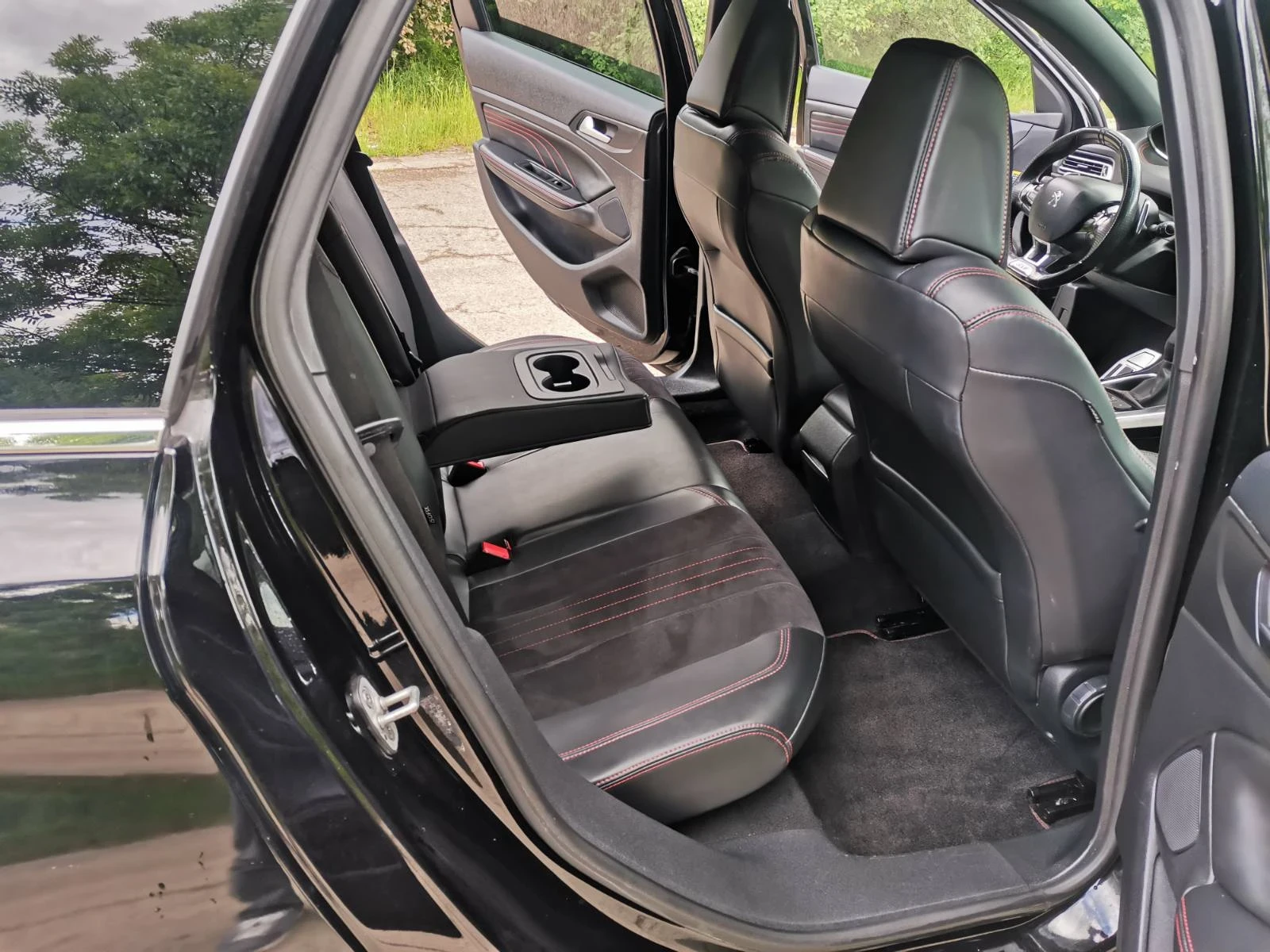 Peugeot 308 2.0 HDI GT TOP, снимка 14 - Автомобили и джипове - 54430431