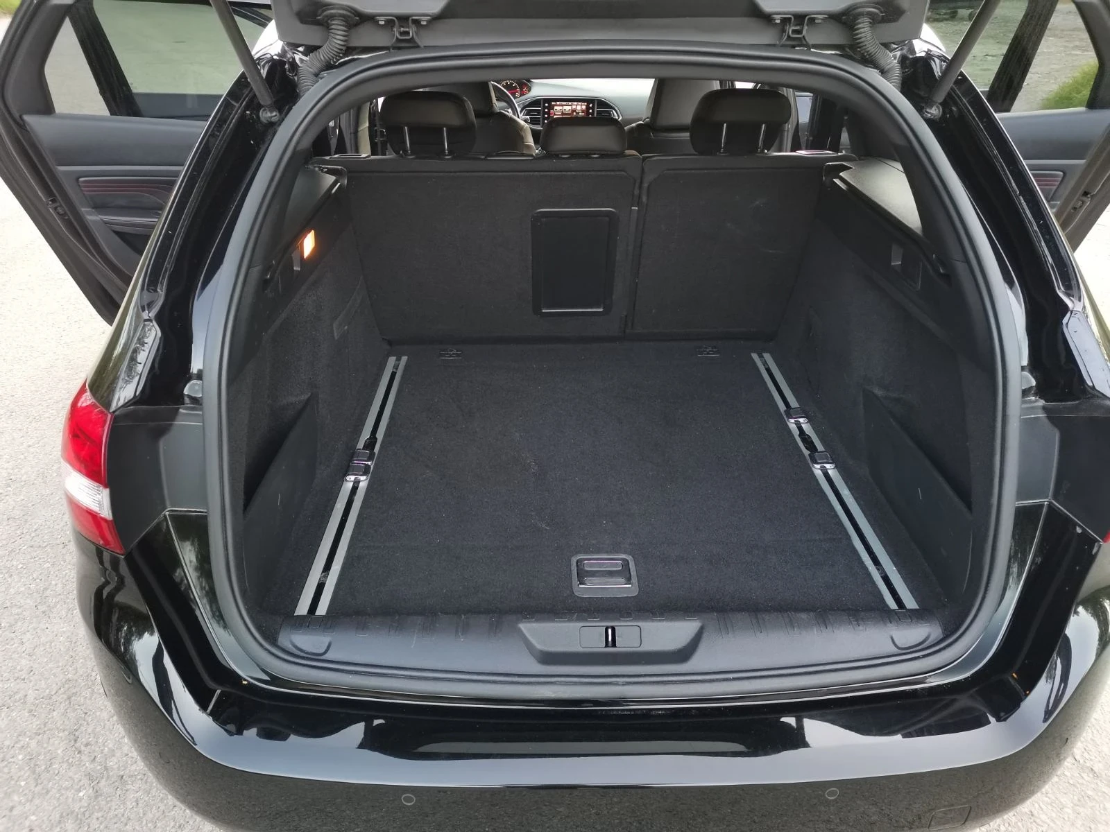 Peugeot 308 2.0 HDI GT, снимка 13 - Автомобили и джипове - 54430431