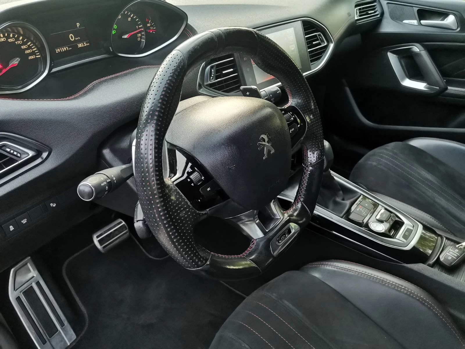 Peugeot 308 2.0 HDI GT, снимка 10 - Автомобили и джипове - 54430431