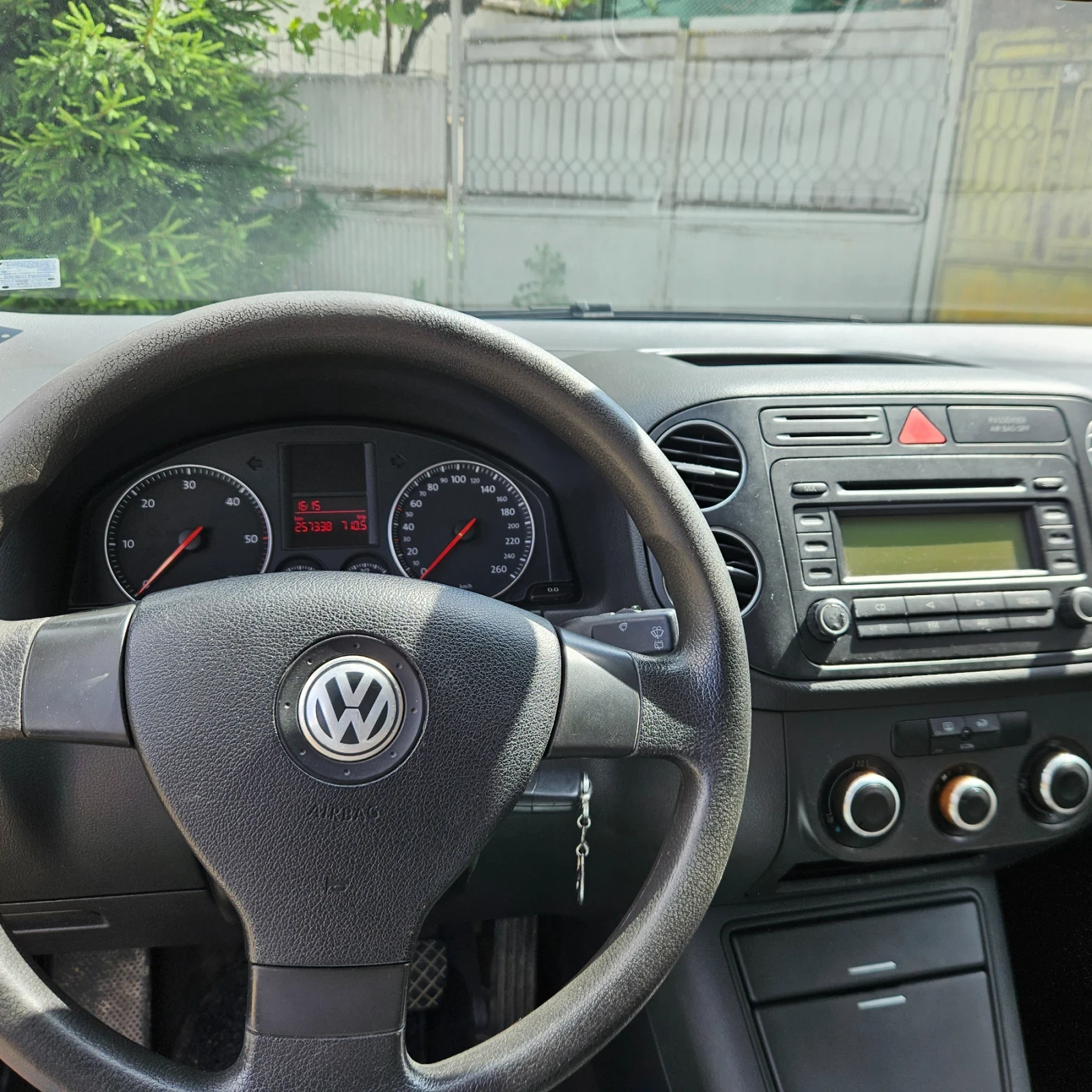 VW Golf Plus, снимка 13 - Автомобили и джипове - 55105860