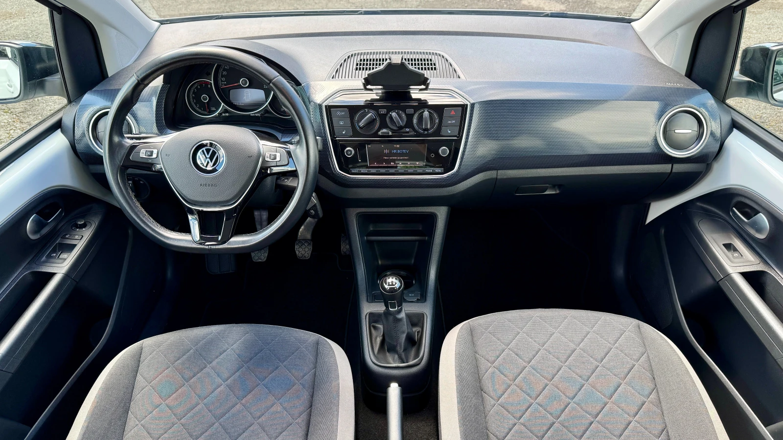 VW Up 1.0i + АГУ! Каско, ГО, Камера, PDC, NAVI, снимка 11 - Автомобили и джипове - 55132374